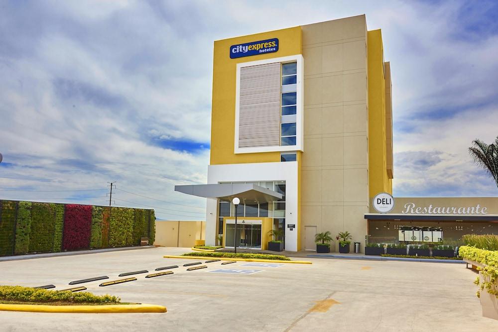 City Express By Marriott Guadalajara Aeropuerto Las Pintas Exterior photo