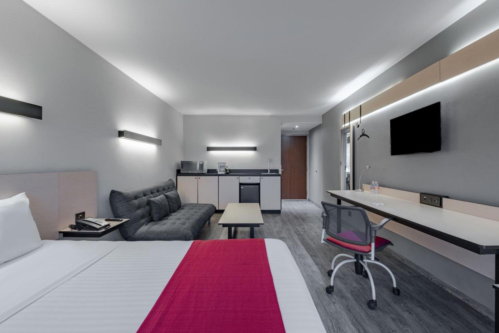 City Express By Marriott Guadalajara Aeropuerto Las Pintas Exterior photo