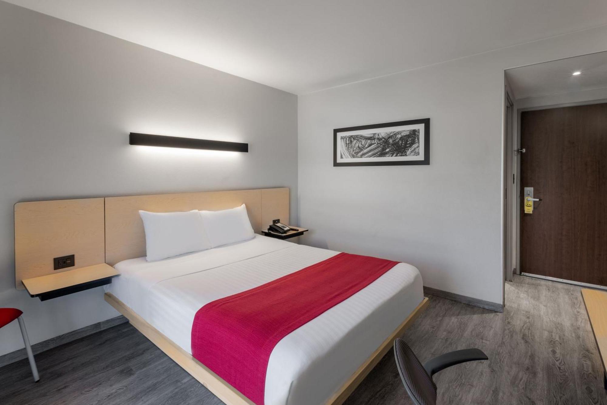 City Express By Marriott Guadalajara Aeropuerto Las Pintas Exterior photo