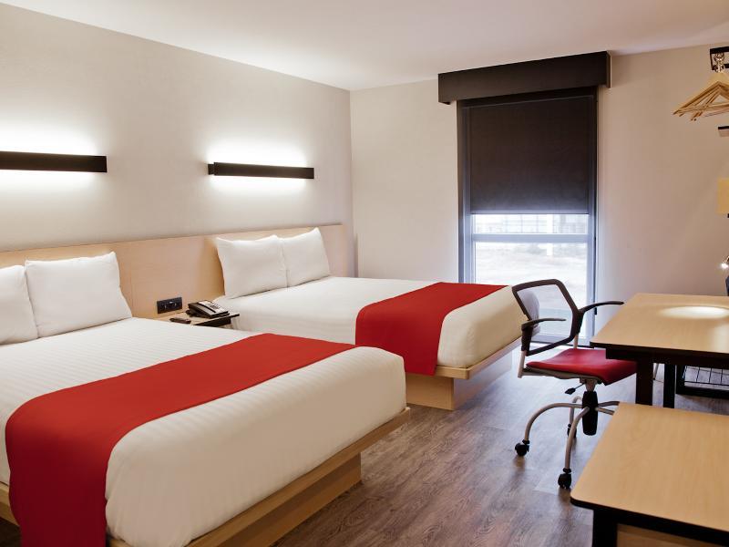 City Express By Marriott Guadalajara Aeropuerto Las Pintas Exterior photo